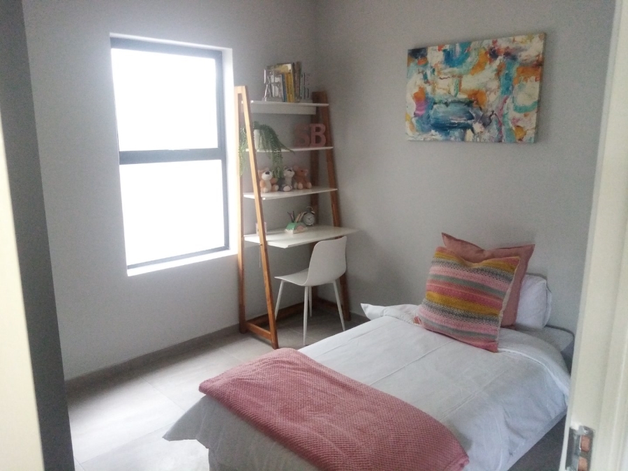 2 Bedroom Property for Sale in Table View Western Cape
